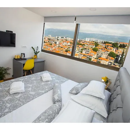 Tower 4* Split