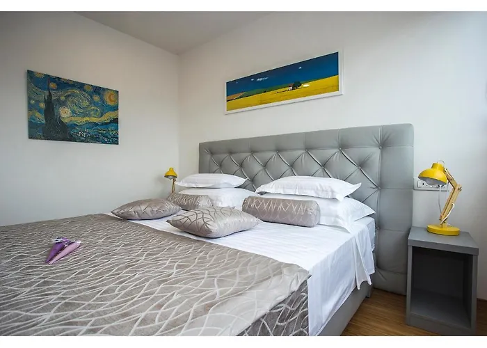 Tower Πανσιόν